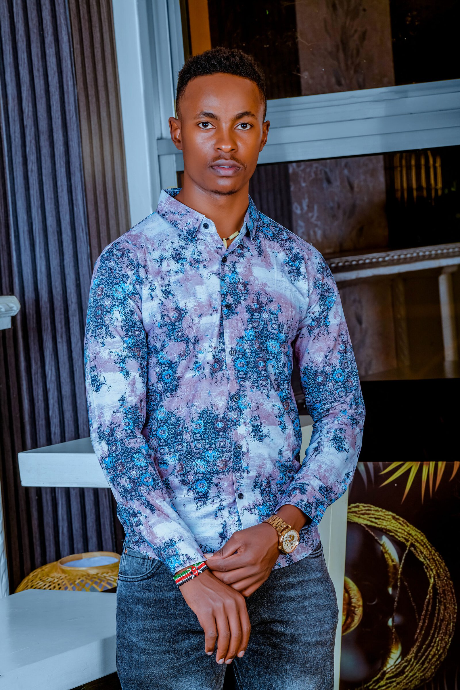 Men’s Long-Sleeve Patterned Shirt