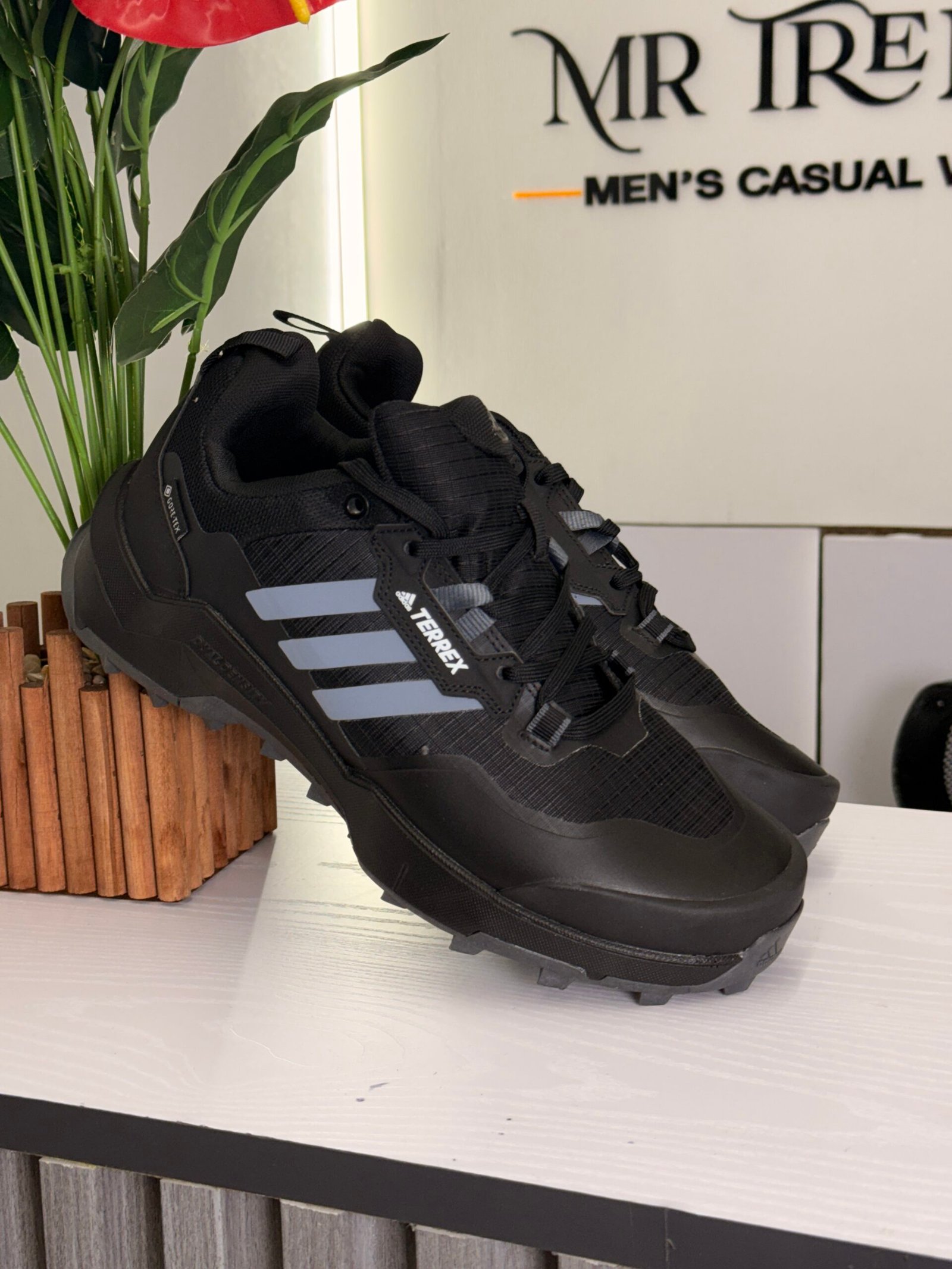 Terrex Outdoor Trail Sneakers