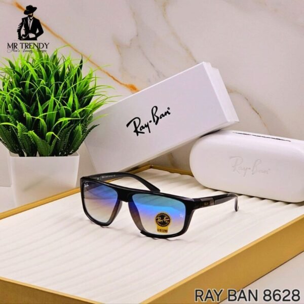 Ray-Ban Sunglasses - Image 3