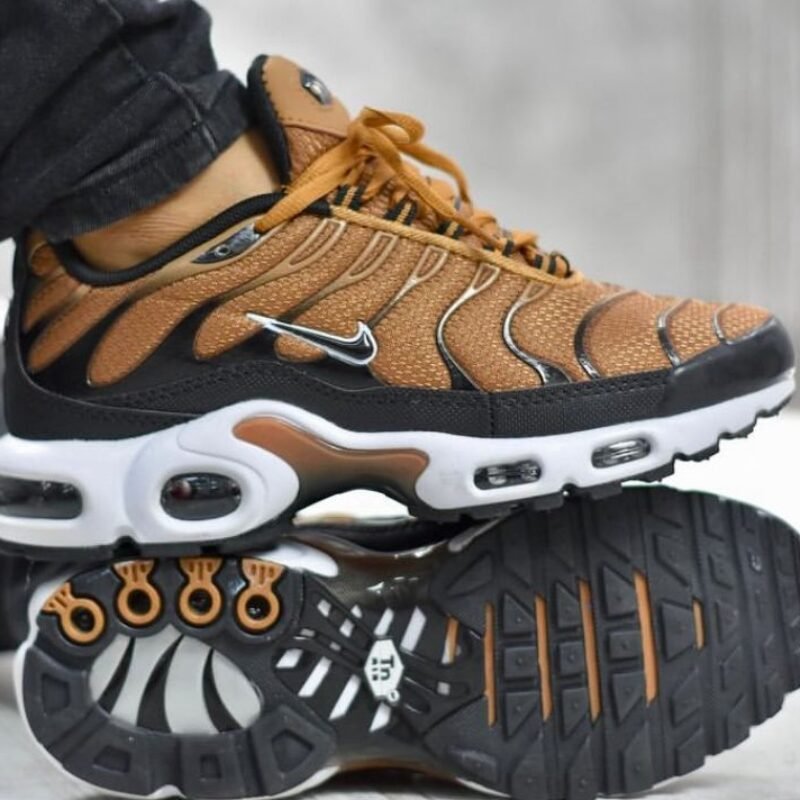 Nike Air Max Plus TN Ultra Tan & Black