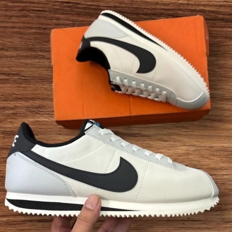 Nike Cortez Sneakers