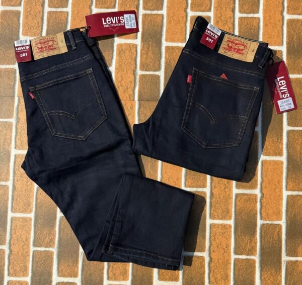 Blue Levi’s Straight Fit Jeans