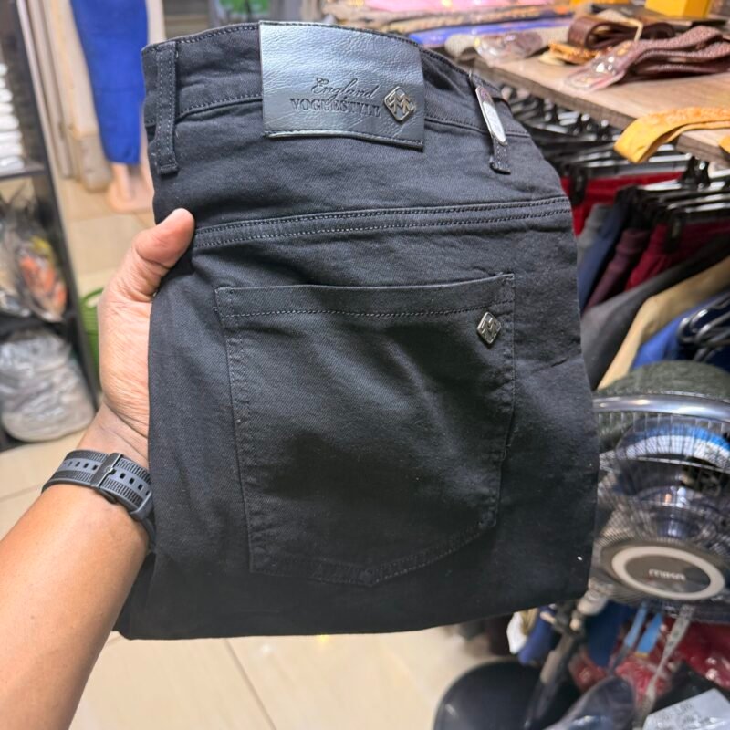 Black Straight Fit Jeans