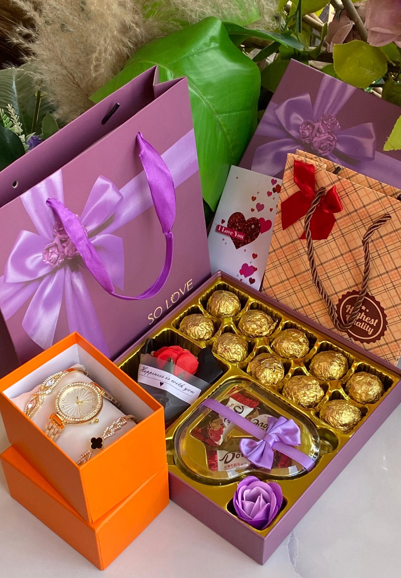 Chocolate pack Valentine Ladies Gift Set